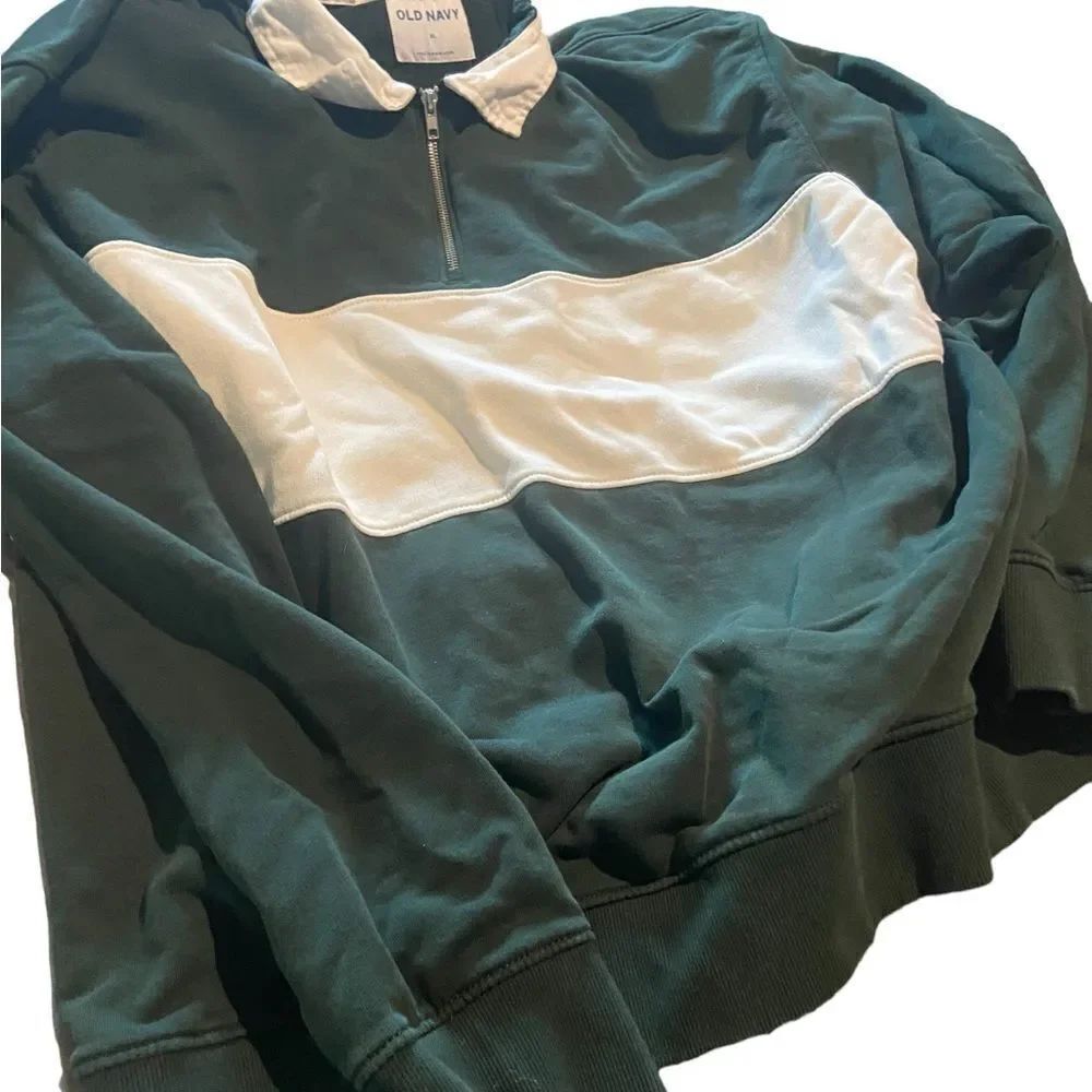 Old Navy size Xl polo shirt with zipper accent like new worn once see pics